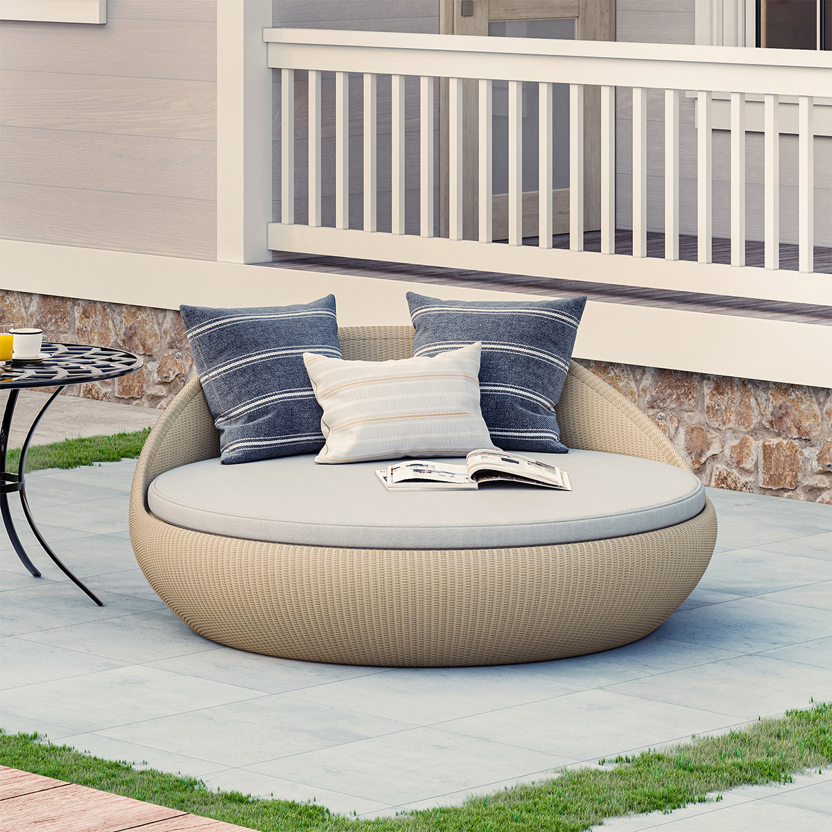 Danbury Wicker Round Outdoor Daybed