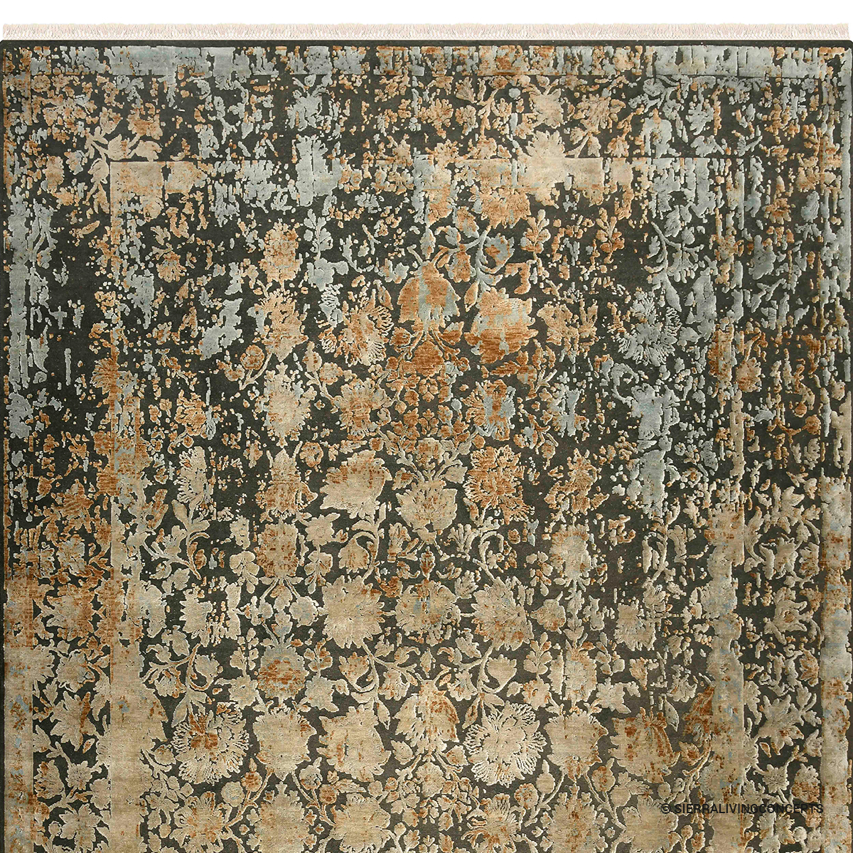 Shawinigan Distressed Hand Knotted Vintage Floral Area Rug