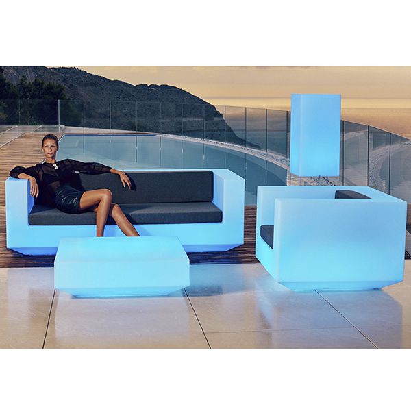 Illuminated Vela Sofa