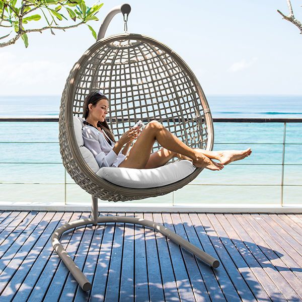 Dynasty Wicker Hanging Chair
